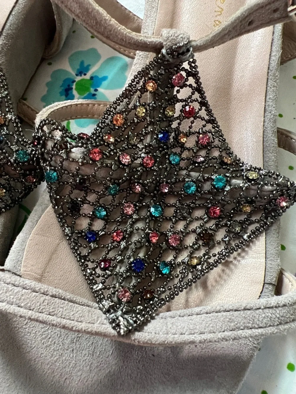 Alma en Pena Rhinestone Mesh Suede Wedge Sandals - 40 - 9?